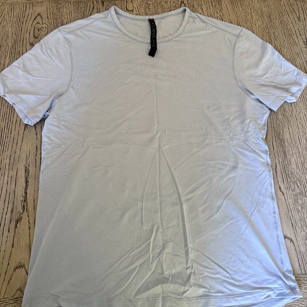 Lululemon Men's 5 Year Basic T-Shirt Light Blue (XL)